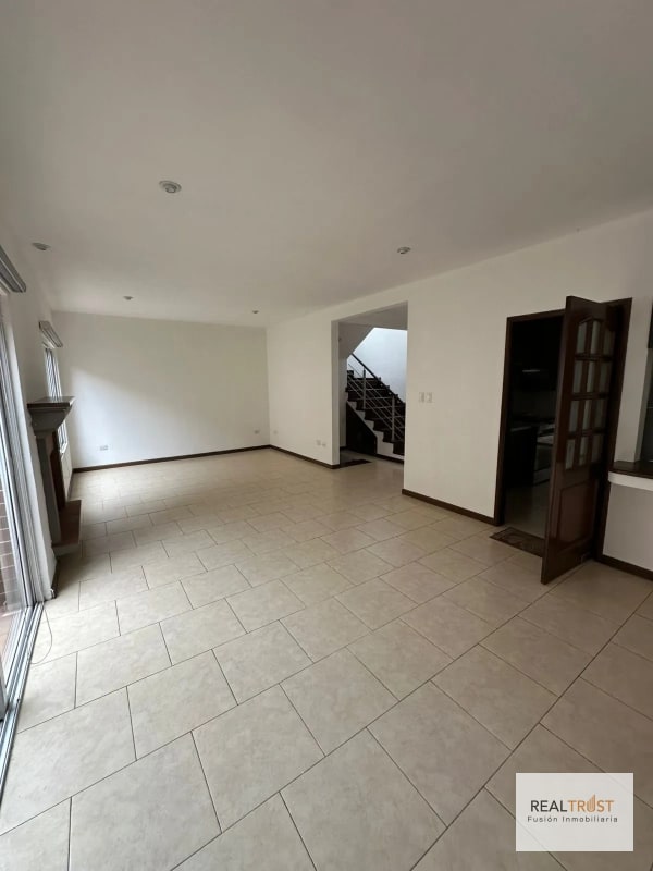 CASA EN VENTA BOUGANVILIAS DE ARRAZOLA - 1