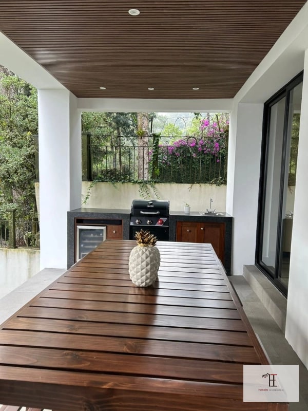 Vendo casa en Santa Rosalia Km 12.5 CAES con acceso por zona 16 - 10