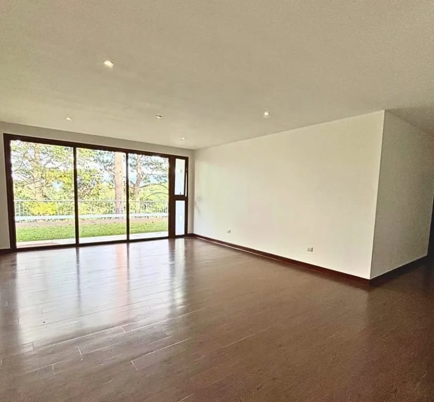 RENTA O VENTA  ESPECTACULAR CASA 4 HAB EL ENCANTO DE SAN ISIDRO ZONA 16 — Casa en Alquiler en Jardines de San Isidro, Zona 16, Guatemala, Ciudad — foto 2 de 6