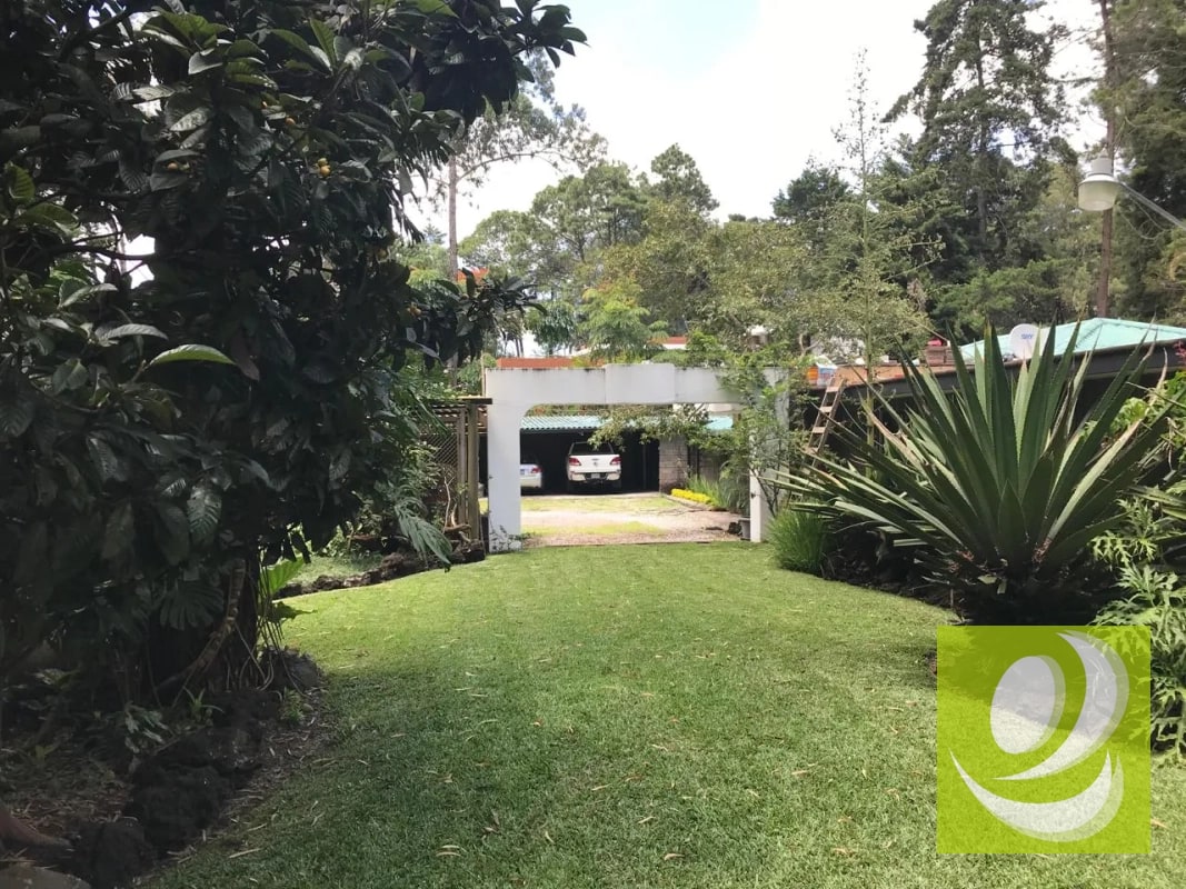 CASA EN VENTA, ZONA 16 CERCA EMBAJADA AMERICANA - 16
