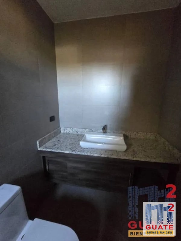 Casa en condominio en Venta, Carretera a El Salvador - 2
