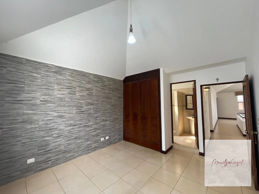 CASA EN VENTA EN LOS DIAMANTES CARRETERA A EL SALVADOR - 10