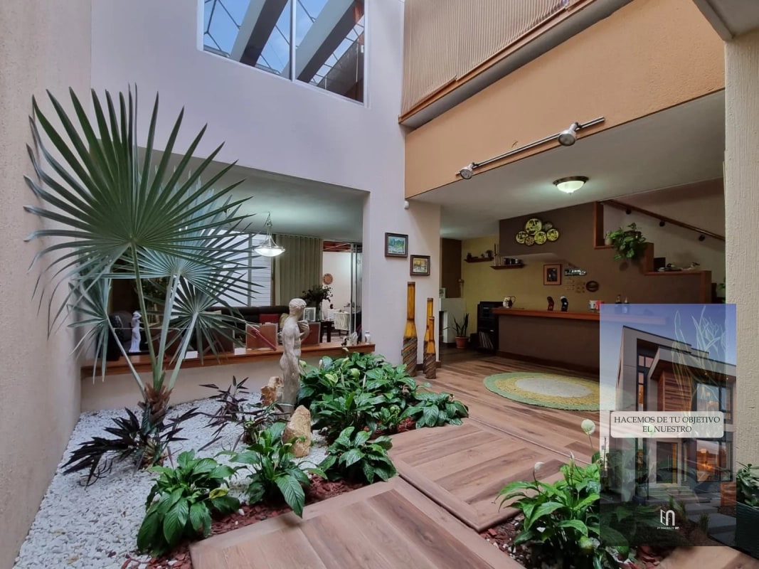 VENDO CASA EN ZONA 15 VISTA HERMOSA 3 - 10