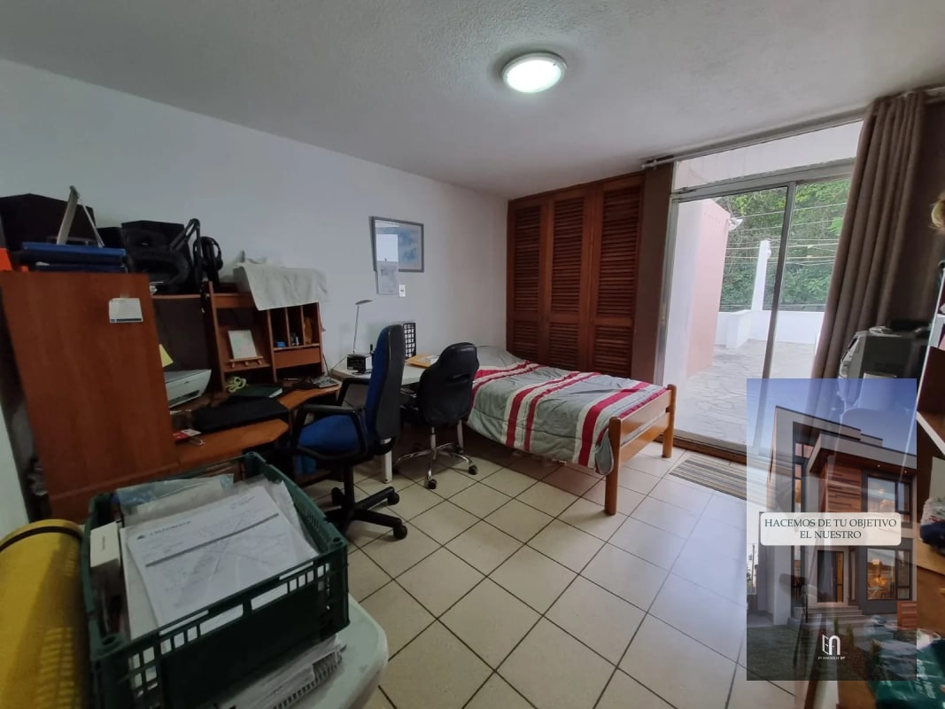 VENDO CASA EN ZONA 15 VISTA HERMOSA 3 - 5