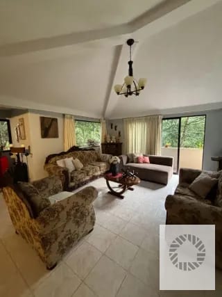 VENDO CASA AMPLIA EN ENCINAL, ZONA 7 — Casa en Venta en El Encinal, Zona 7 Mixco, Guatemala, Ciudad — miniatura 1 de 12