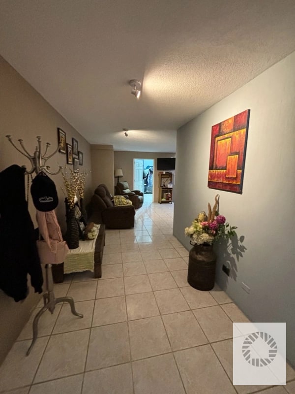 VENDO CASA AMPLIA EN ENCINAL, ZONA 7 - 11