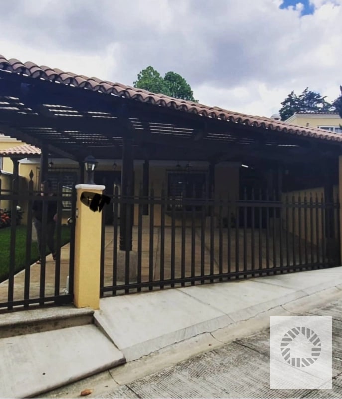 VENDO CASA EN CONDOMINIO LA HACIENDA, SAN LUCAS SACATEPEQUEZ - 12