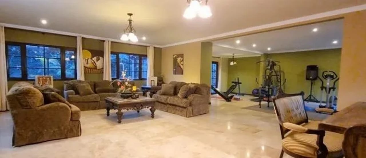 Hermosa y Amplia Casa en Renta Muxbal — Casa en Alquiler en Muxbal, Guatemala, Ciudad — foto 3 de 12