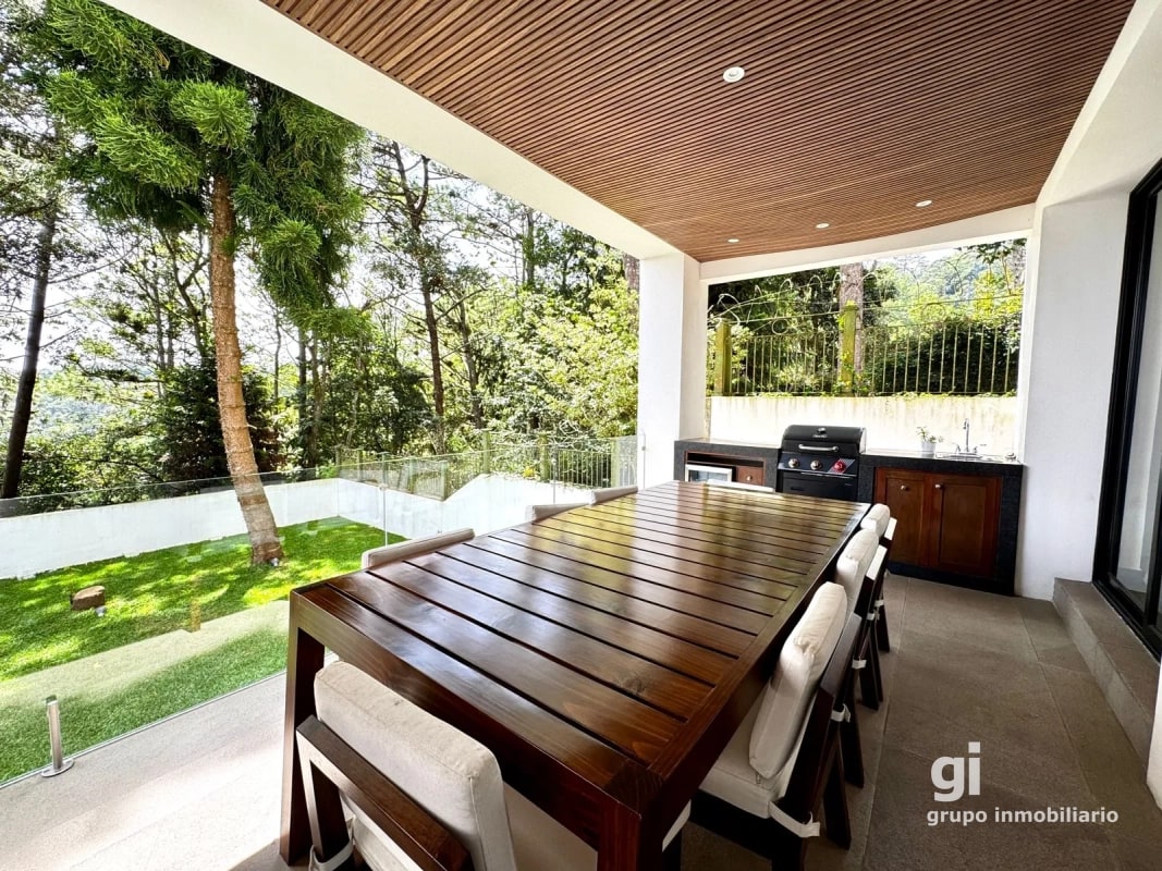 Casa en venta en Santa Rosalía con excelente distribución, jardín y pozo propio - 1