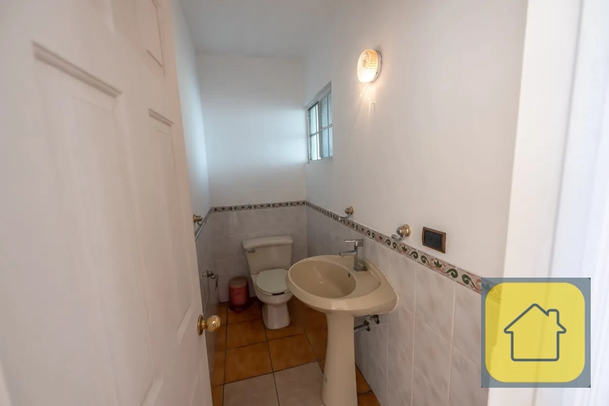 Casa en Venta en Carretera a El Salvador km 16.5, Res. San Miguel - 15