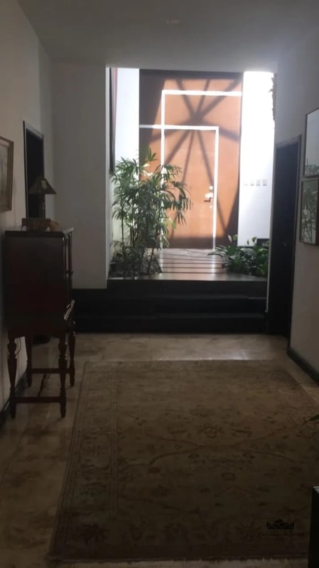 CASA EN VENTA EN ZONA 16 - 10