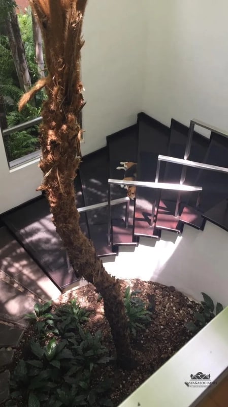 CASA EN VENTA EN ZONA 16 - 9