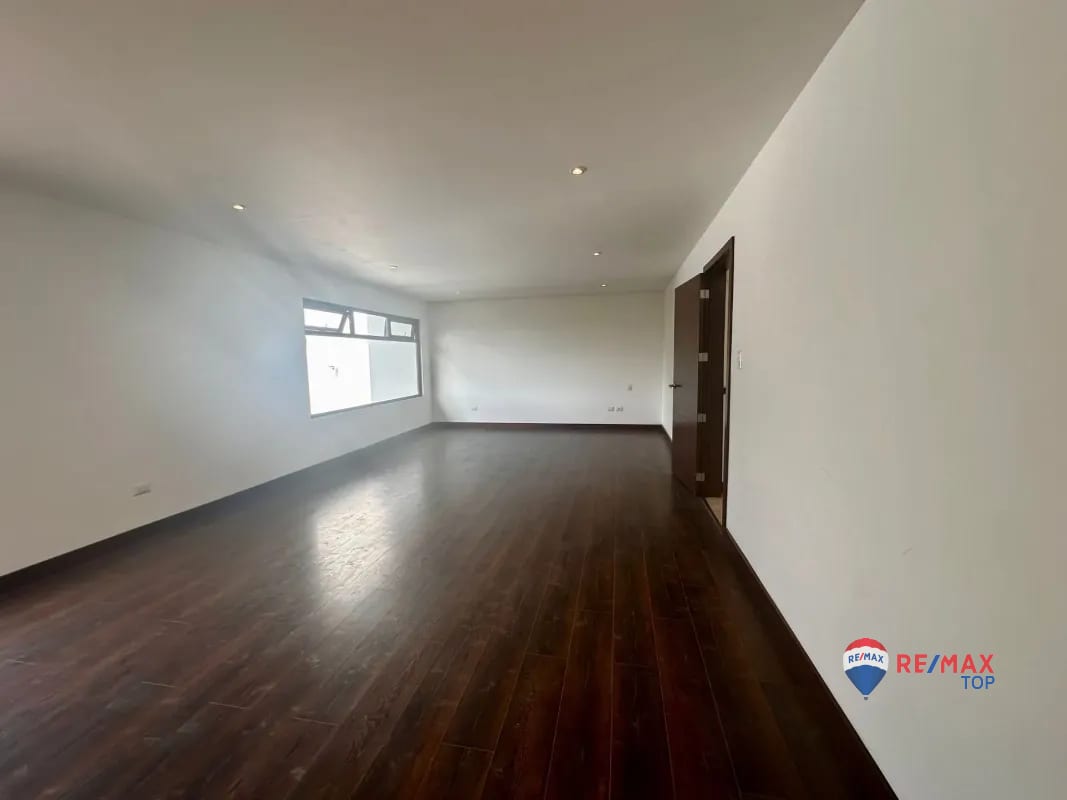 CASA MODERNA, COND. PORTAL VERDE 3 DORMITORIOS / STA. CATARINA PINULA — Casa en Venta en Santa Catarina Pinula, Guatemala, Ciudad — foto 4 de 9