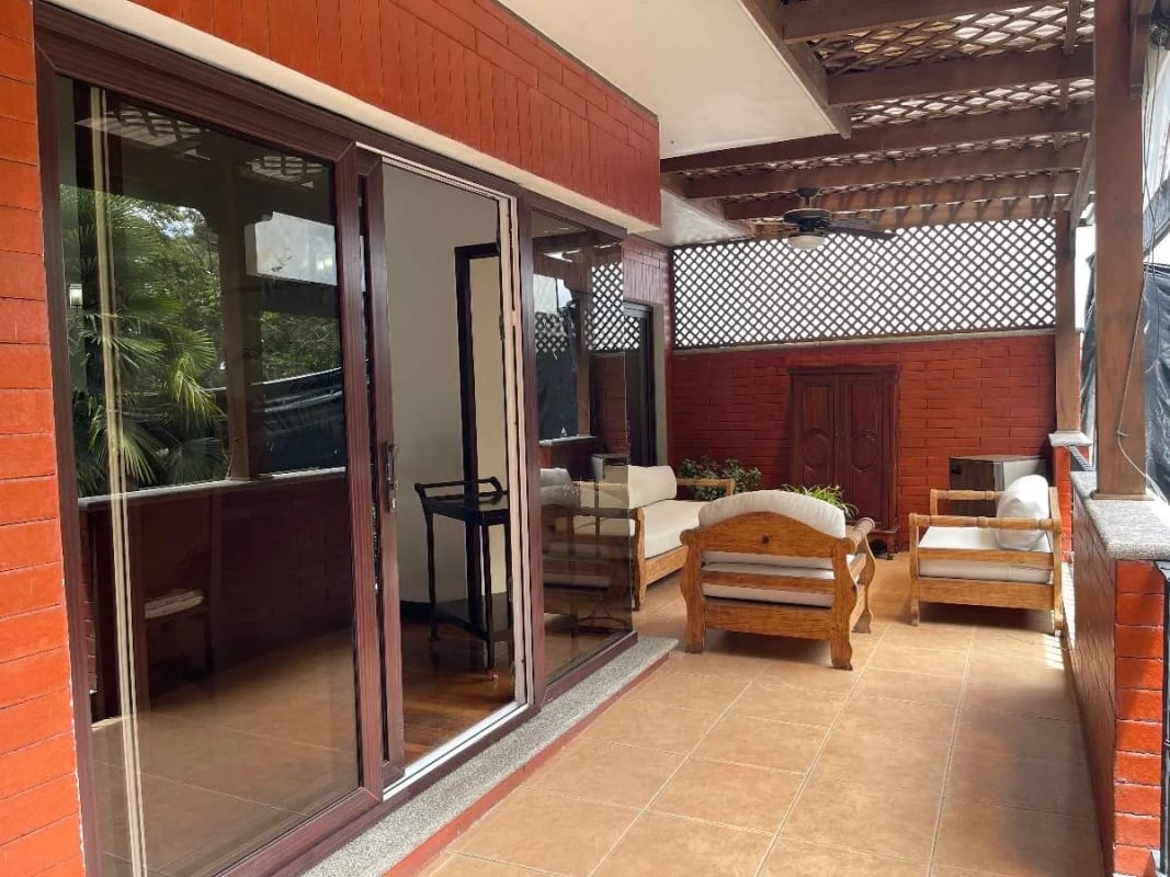 SE RENTA LINDA CASA EN UBICACIÓN PRIVILEGIADA - SAN RAFAEL 2 — Casa en Alquiler en San Rafael, Santa Catarina Pinula, Guatemala, Ciudad — foto 15 de 17