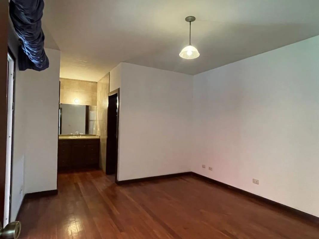 SE RENTA LINDA CASA EN UBICACIÓN PRIVILEGIADA - SAN RAFAEL 2 — Casa en Alquiler en San Rafael, Santa Catarina Pinula, Guatemala, Ciudad — foto 7 de 17