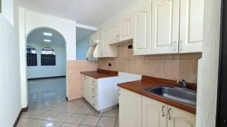 CASA EN VENTA DENTRO DE GARITA NUEVA MONTSERRAT ZONA 3 MIXCO — Casa en Venta en Zona 3 Mixco, Guatemala, Ciudad — miniatura 11 de 12