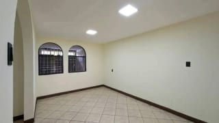 CASA EN VENTA DENTRO DE GARITA NUEVA MONTSERRAT ZONA 3 MIXCO — Casa en Venta en Zona 3 Mixco, Guatemala, Ciudad — miniatura 10 de 12