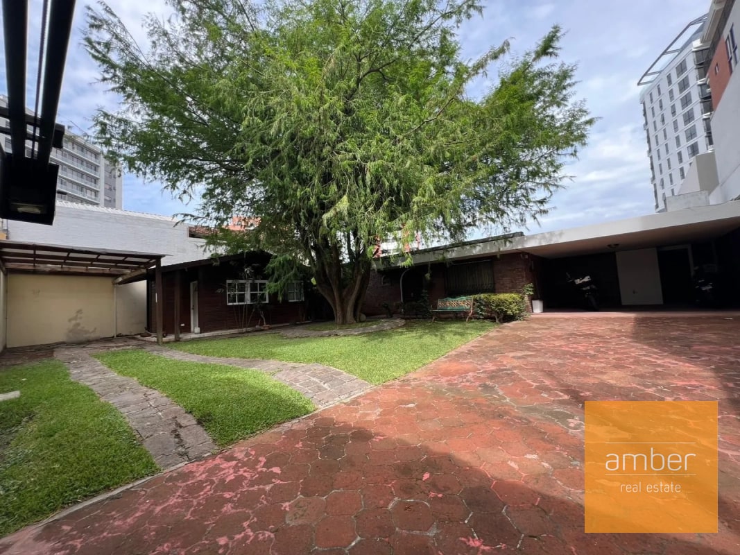 Casa en Zona 13, para remodelar o demoler - 1