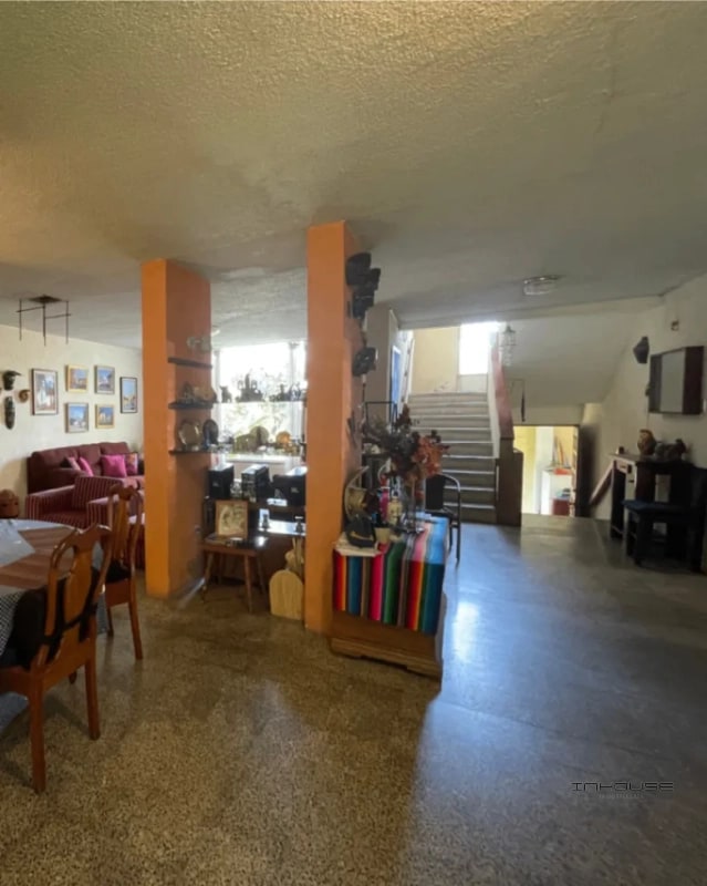 CASA EN VENTA EN SAN CRISTOBAL CON PISCINA SECTOR B7 - 11
