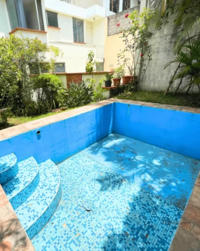 CASA EN VENTA EN SAN CRISTOBAL CON PISCINA SECTOR B7 - 3