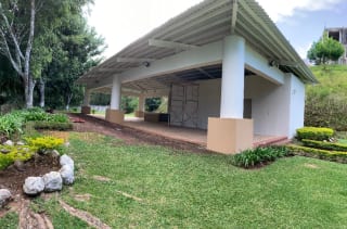 Casa en venta:⭐ Ideal para familias que buscan más espacio, seguridad y calidad de vida — Casa en Venta en Bosques de Villa Verde, Carretera a El Salvador, Guatemala, Ciudad — miniatura 2 de 7