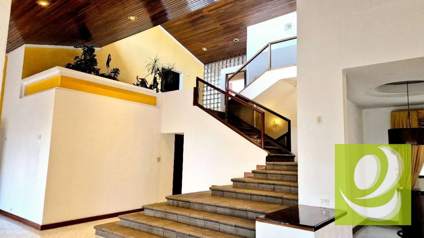 En venta casa de lujo en km 9.5 CAES - 1