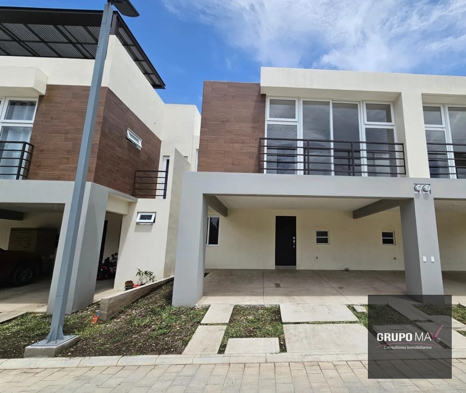 Casa Nueva dentro de Pinabetes Condominio Eucaliptos - 1