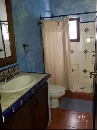 Villa en alquiler - Paseo del Obispo - Antigua — Casa en Alquiler en San Juan Sacatepéquez, Sacatepéquez — miniatura 3 de 10