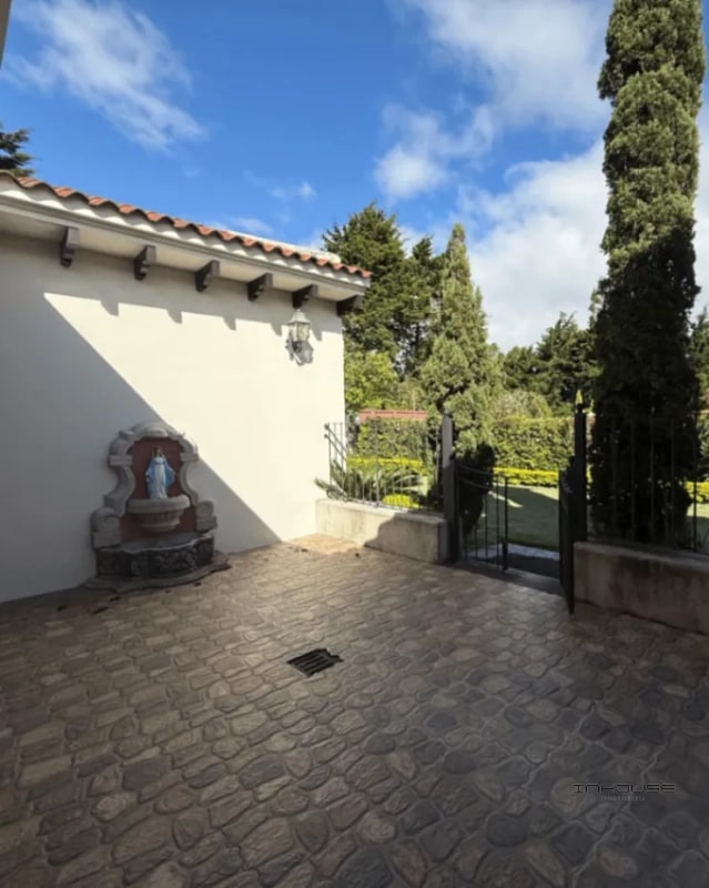 CASA EN VENTA EN FRAIJANES CON JARDIN - 6