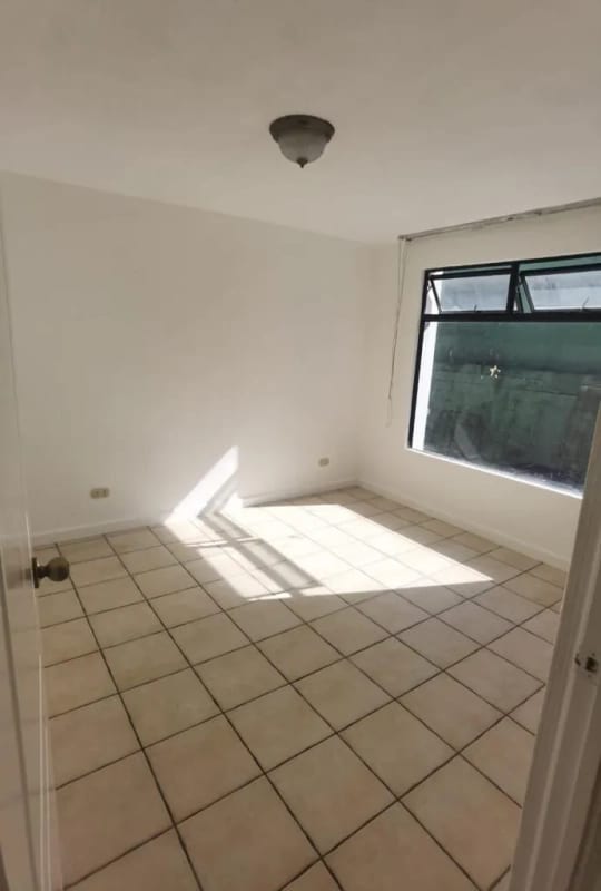 CASA EN VENTA KM 15.8 CARR A EL SALVADOR — Casa en Venta en km 16-20, Carretera a El Salvador, Guatemala, Ciudad — foto 6 de 15
