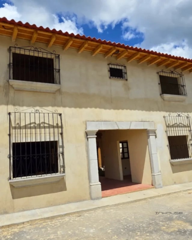 CASA EN VENTA EN PARRAMOS, CHIMALTENANGO - 1