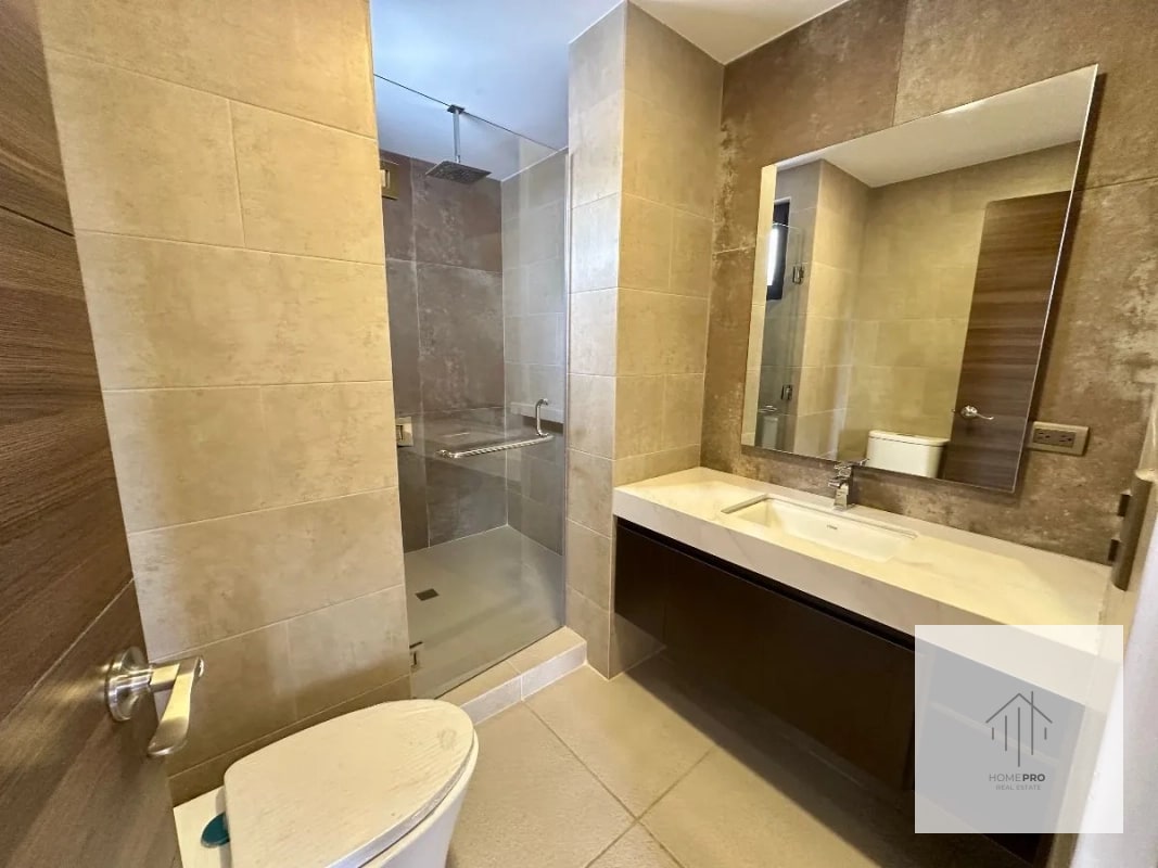 Casa Nueva en Venta en Zona 15 - 5