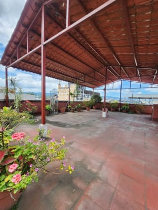 Propiedad Estratégica Z.5: Casa de 3 niveles en Sector en Crecimiento — Casa en Venta en Casa Asunción, Zona 5, Guatemala, Ciudad — miniatura 3 de 17