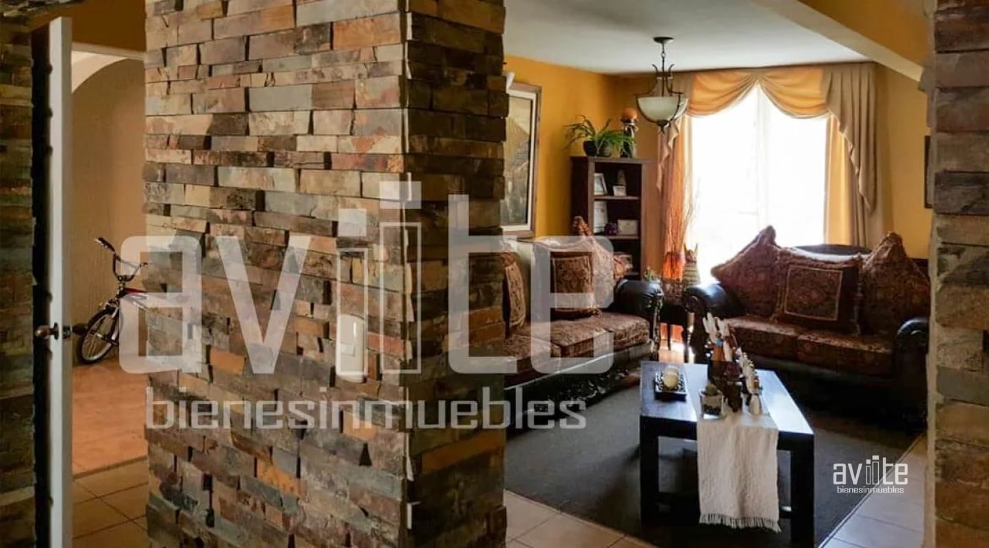 Condado Naranjo:  Solana ampliada con 6 habitaciones. $385,000 más impuestos — Casa en Venta en Condado Naranjo, Zona 4 Mixco, Guatemala, Ciudad — foto 2 de 4