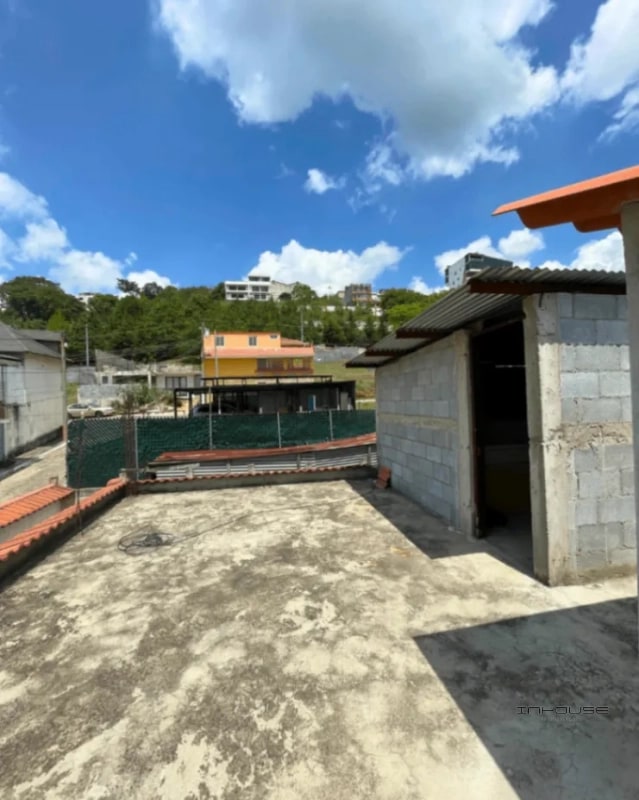 CASA EN VENTA EN SAN CRISTOBAL ZONA 8 DE MIXCO, DE UN NIVEL - 10