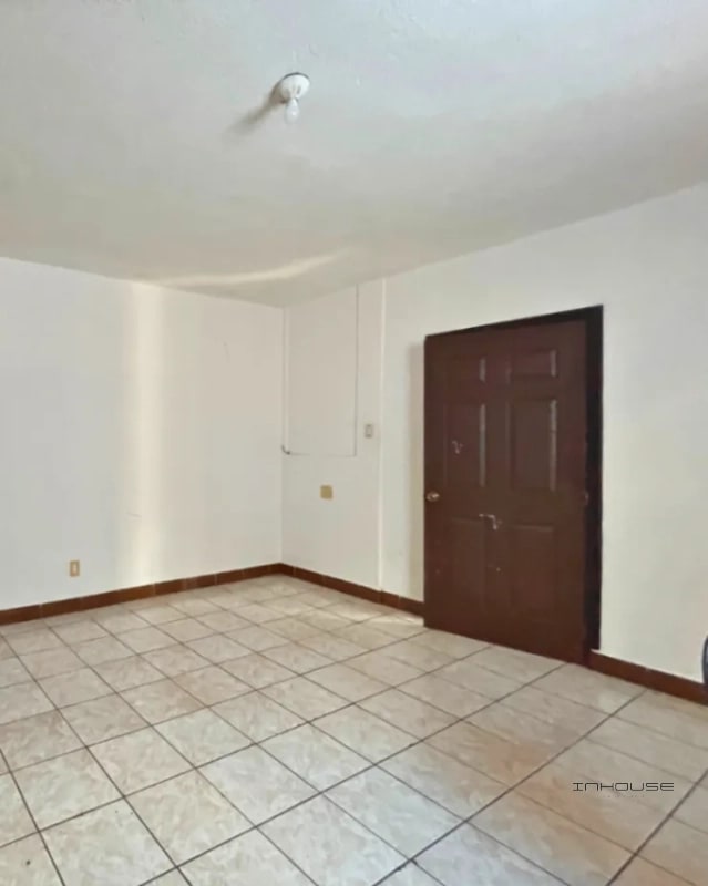 CASA EN VENTA EN SAN CRISTOBAL ZONA 8 DE MIXCO, DE UN NIVEL - 7