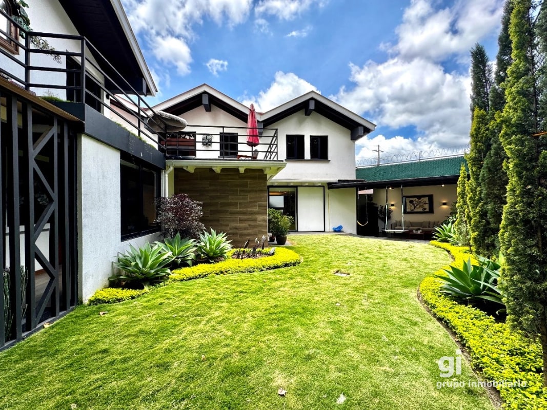 Casa exclusiva en alquiler en zona 10 – Ideal para embajada, family office u oficina privada de alto nivel - 13