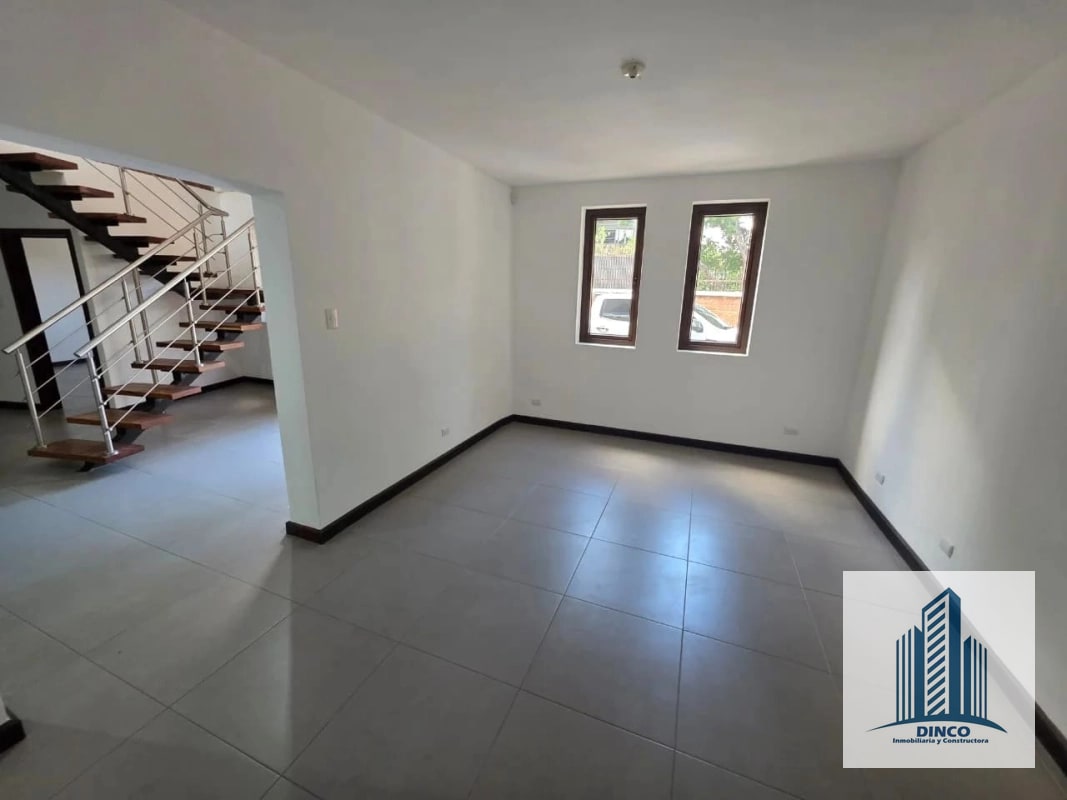 Vendo Casa en VHII Zona 15 - 1