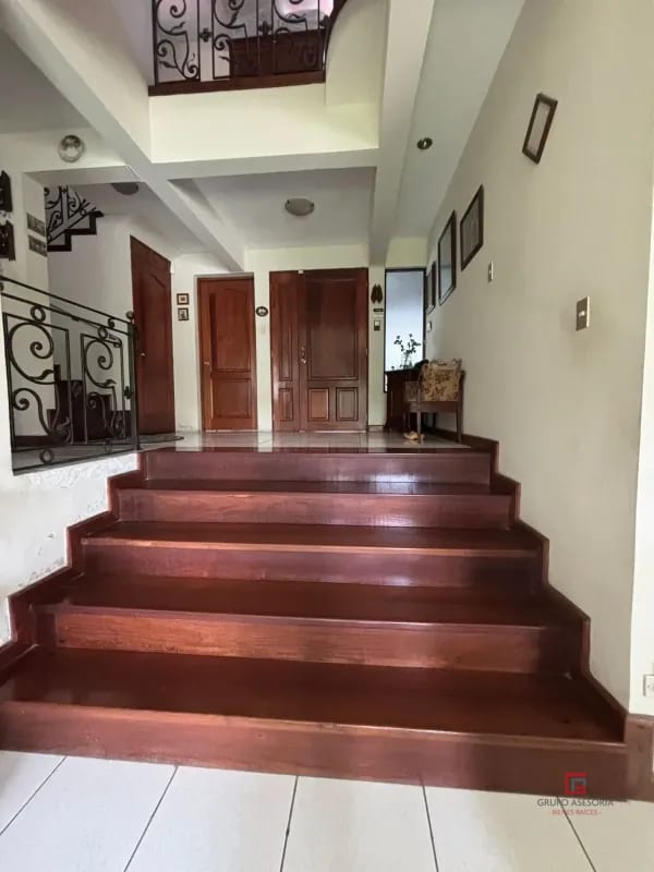 Hermosa casa en venta en Residencial La Suiza KM 16 CAES — Casa en Venta en Carretera a El Salvador, Guatemala, Ciudad — foto 4 de 7