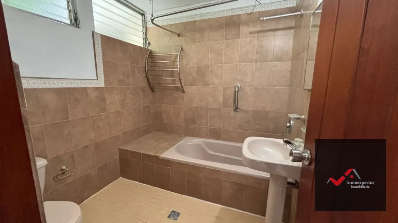 Casa en Venta El Prado, Zona 10 — Casa en Venta en Zona 10, Guatemala, Ciudad — foto 3 de 9