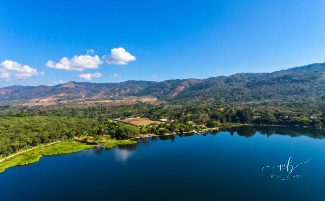 Ensenada del Pino - Casas en venta - Laguna del Pino — Casa en Venta en Laguna del Pino, Barberena, Santa Rosa — foto 2 de 4