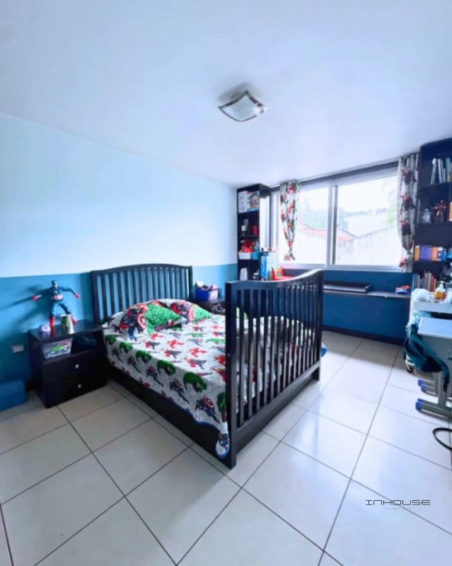 CASA EN VENTA EN SAN CRISTOBAL, SECTOR B1 - 8