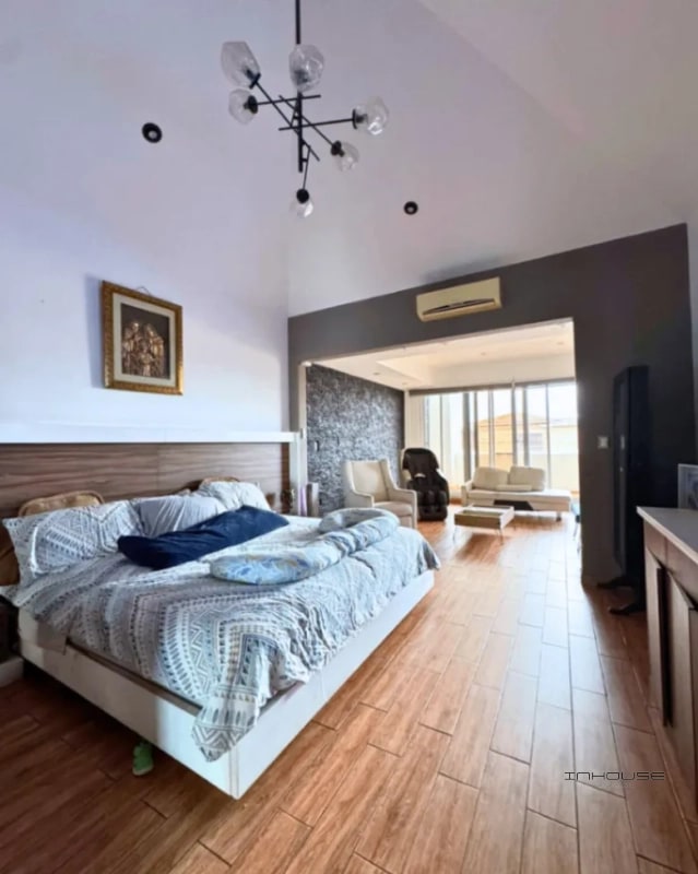 CASA EN VENTA EN SAN CRISTOBAL, SECTOR B1 - 5