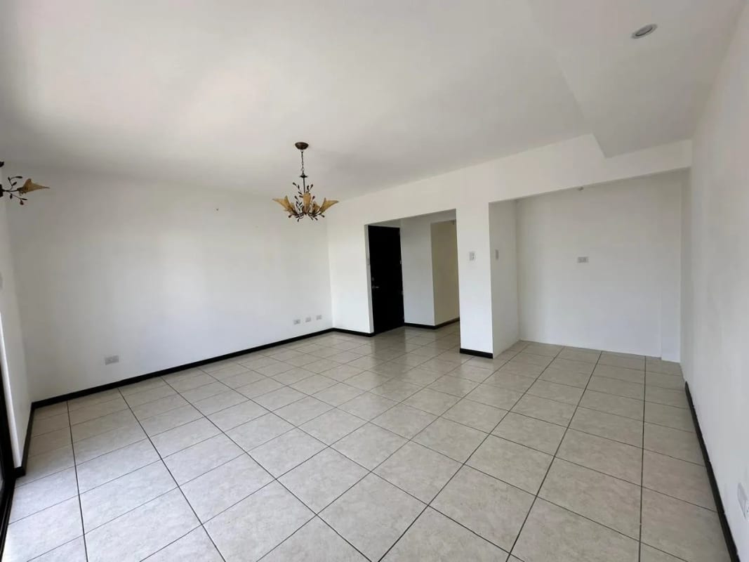 ¡ATENCIÓN INVERSIONISTAS! CASA EN VENTA VISTAS DE SAN ISIDRO II, Z.16 | CASA EN VENTA de 3 Niveles — Casa en Venta en Vistas de San Isidro, Zona 16, Guatemala, Ciudad — foto 11 de 17