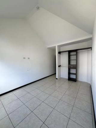¡ATENCIÓN INVERSIONISTAS! CASA EN VENTA VISTAS DE SAN ISIDRO II, Z.16 | CASA EN VENTA de 3 Niveles — Casa en Venta en Vistas de San Isidro, Zona 16, Guatemala, Ciudad — miniatura 16 de 17