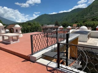 Bella Vista Jocotenango: Lujosa Casa de Esquina sobre Boulevard Principal — Casa en Venta en Antigua, Sacatepéquez — miniatura 17 de 17