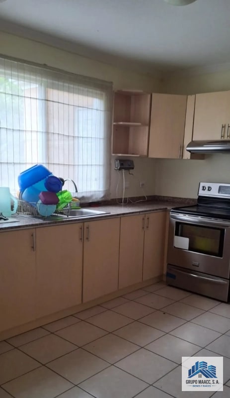 VENTA HERMOSA CASA SAN MARTÍN DR ALLENDE - 3
