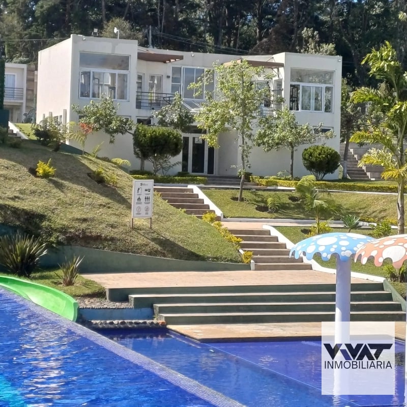 Linda casa en venta en Condominio La Reserva Km 26.5 carretera a el Salvador Villa Canales 📍 - 1