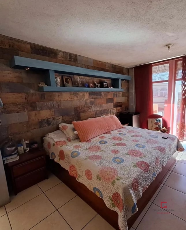Linda casa en venta en Resideciales Roosevelt zona 7 de Mixco - 2