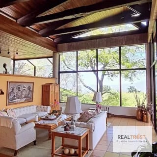 VENDO PRECIOSA PROPIEDAD  EN BELLAS LUCES SANTA CATARINA PINULA — Casa en Venta en Santa Catarina Pinula, Guatemala, Ciudad — miniatura 1 de 10